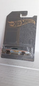 HOT WHEELS  ''70 PLYMOUTH SUPERBIRD- 51st  ANNIVERSARY -  1.64 - - Picture 1 of 6