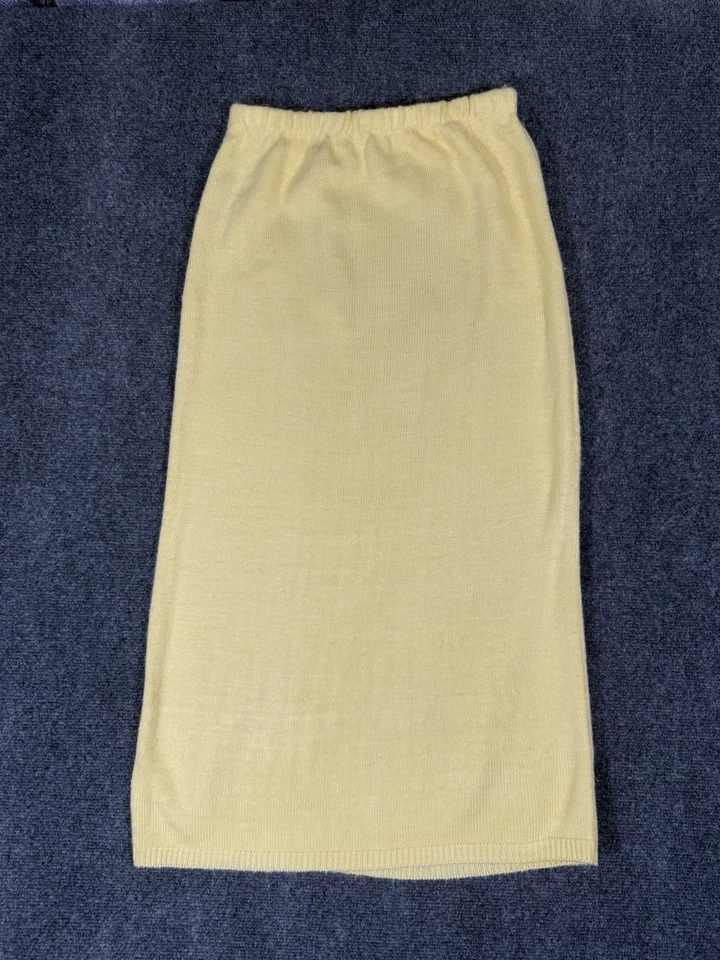 VINTAGE DIANE VON FURSTENBERG Sportswear KNIT PENCIL SKIRT YELLOW ACRYLIC USA - Image 1 of 4