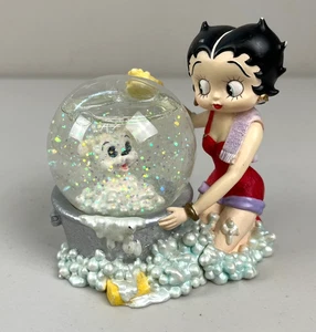 Vintage 1999 Betty Boop Dog Bubble Bath Wash Snow Globe Westland #6807 - Picture 1 of 7