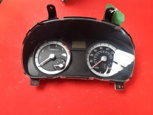 KIA RIO Speedometer/Instrument Cluster 2007 - Picture 1 of 8