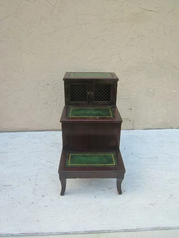 Antique English Regency Mahogany Green Leather Bed Steps Library Side Table Cover