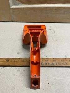 Rear handle from a Wizard Model 214 chainsaw, 38cc engine. - Foto 1 di 3