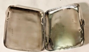 ATEMBERAUBENDES VINTAGE GEPUNZTES MASSIVES SILBER ZIGARETTENETUI 62 GRAMM - Bild 1 von 12