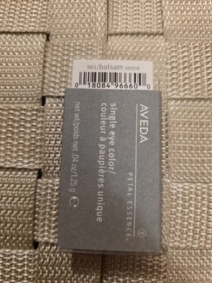 AVEDA BALSAM 981 EYE SHADOW COLOR Petal Essence Single RARE DISCONTINUED - Image 1 of 2