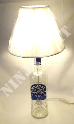 Lampada artigianale Bottiglia Rum Brugal riciclo creativo riuso arredo idea - Immagine 1 di 4