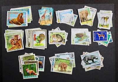 Wild Animals collection, 83 different in 13 complete sets, Catalog Value $40 - Image 1 of 4