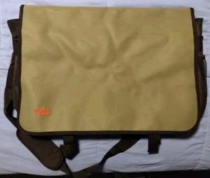 Hugo Boss Green Messenger Laptop Shoulder Vinyl Bag Crossbody W/Adjustable Strap - Picture 1 of 6