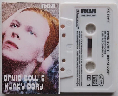 DAVID BOWIE - HUNKY DORY (RCA NK83844) 1980s EUROPE CASSETTE REISSUE - Image 1 of 3