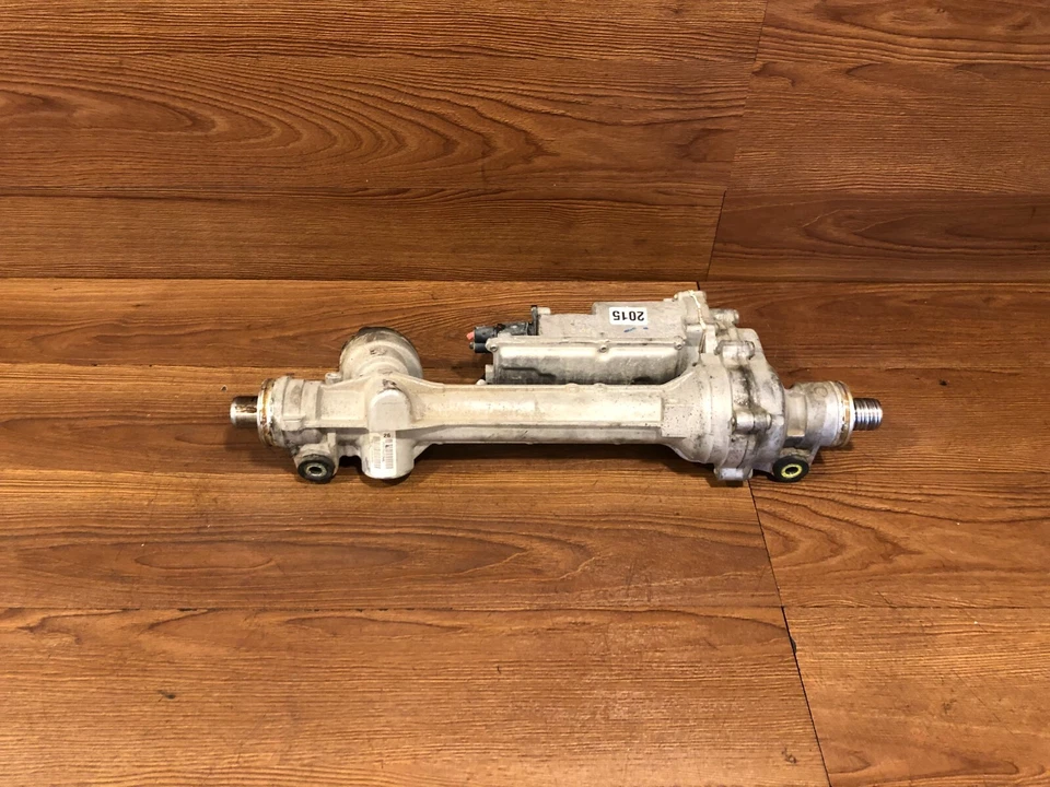 CARGADOR CHRYSLER 300 15-16 TRACCIÓN TRASERA ELÉCTRICA DIRECCIÓN ASISTIDA CREMALLERA Y MOTOR PIÑÓN FABRICANTE ORIGINAL 9 Foto 1 de 4