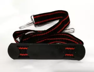 CINTURINO FOTOCAMERA STRISCIA NERA E ROSSA TRACOLLA REGOLABILE - Foto 1 di 7