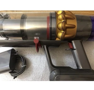 DYSON V15 Detect SV22 Cordless Stick VACUUM CLEANER MOTOR HANDHELD PART - Picture 1 of 3