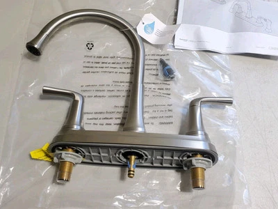 Кухонный кран Pfister Ladera с 2 ручками — точечная защита из нержавеющей стали ЧИТАЙТЕ* - Изображение 1 из 3