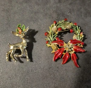 Gerrys Rentier * Weihnachtskranz (2) Feiertag Anstecknadel Brosche Vintage goldfarben - Bild 1 von 5