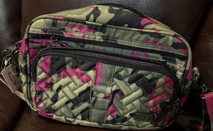 LUG Carousel Pink Camo Orchid Crossbody Green Quilted Travel Bag Handtasche (R) - Bild 1 von 11