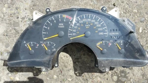 Pontiac Firebird  IV Generation 3,8 V6 Tacho Kombiinstrument 16180252 ZD 140TKM - Bild 1 von 3