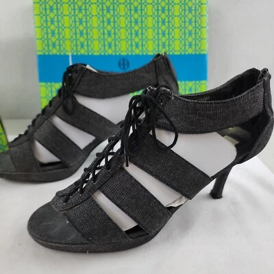 Hot in Hollywood High Heel Shoes Open Front 8.5W - Image 1 of 4