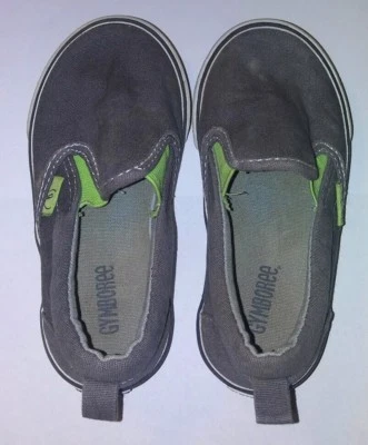 ZAPATILLAS SIN CORDONES GYMBOREE de lona gris claro y oscuro para niños pequeños talla 8 usadas Foto 1 de 4