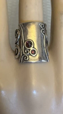 Artisan AS Israel 925 Sculpted Sterling Silver Garnet Cabochon Ring size 7.25 - Image 1 of 4