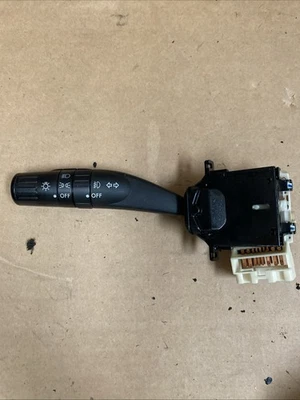 SUBARU OUTBACK 2005 2006 - 2009 头灯和指示器 STALK FOG 灯 51025 — 第 1/4 张图片