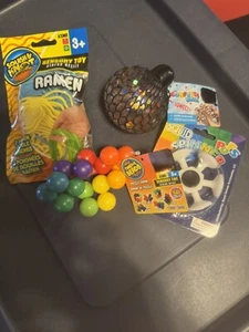Fidget Toys Pack Stress & Anxiety Relief Fidget Toys Set for Kids Adults NEW - Picture 1 of 1