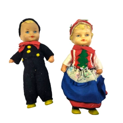 Muñecas rubias holandesas en miniatura vintage para niño y niña con sombreros y ropa de 5 pulgadas de alto Foto 1 de 4