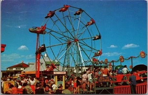 Old Orchard Beach, Maine Postcard "AMUSEMENT CENTER" Ferris Wheel / Tilt-A-Whirl - Picture 1 of 2