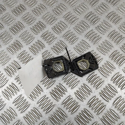 Juego de soportes de radiador ŠKODA YETI 5L 1Z0121367B 2.0 diésel 81kw 2017 28223998 - Imagen 1 de 4