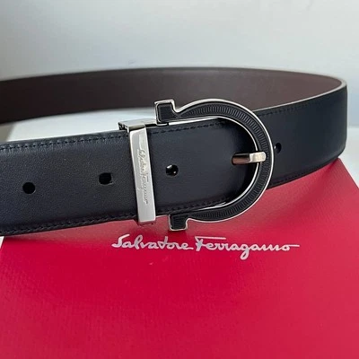 Auténtico cinturón de cuero para hombre SALVATORE FERRAGAMO negro y marrón reversible Foto 1 de 4