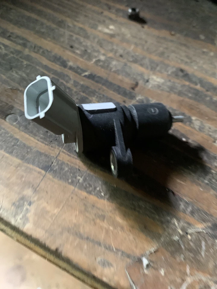 Engine Crankshaft Position Sensor Standard PC714 fits 96-97 Land Rover Discovery Foto 1 de 1