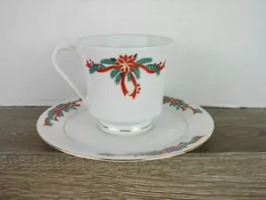 Taza y platillo de café de Navidad Fine China Poinsettia y cintas (1 juego) - Imagen 1 de 6