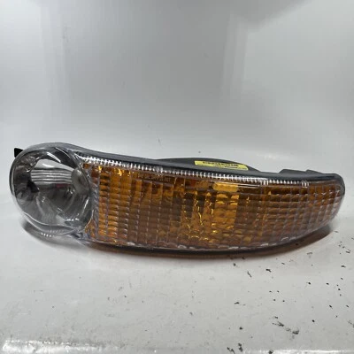 DEPO Turn Signal Parking Light Assembly Front Left Fits GMC Yukon XL 1500 Yukon Foto 1 de 4