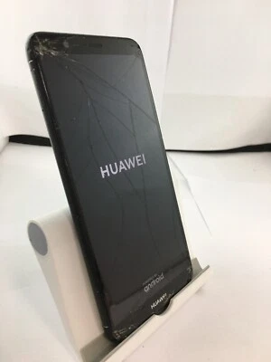 Cracked Huawei P Smart (FIG-LX1)Black 32GB Unlocked Touchscreen Smartphone - Image 1 of 4