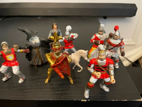 Schleich World of Knights Court Knights Lot Germany toys lot of 9 Cover