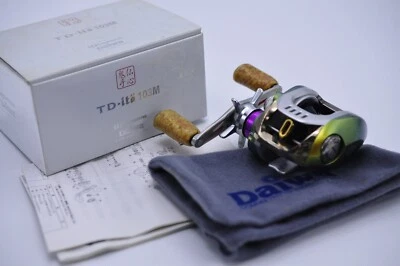 Megabass Daiwa TD-ITO 103M 5.8:1 Gear Right BaitCasting Reel Very Good W/Box - image 1 of 4