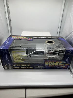 Diamond Select Back to the Future 2 DeLorean Time Machine 1/15th Scale New Read - Image 1 of 4