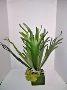 18" Artificial staghorn fern on foam cube - Picture 1 of 3