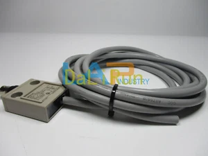 1PCS Omron Limit Switch D4C-1632 New - Picture 1 of 4