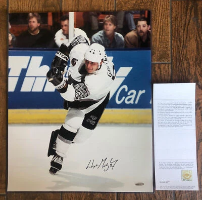 Wayne Gretzky LA Kings Signed 16x20 Photo Autograph Auto UDA - Image 1 of 4
