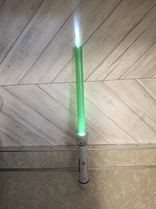 Star Wars Lightsaber Apprentice Light Up Green Lightsaber 2018 Used - Picture 1 of 5