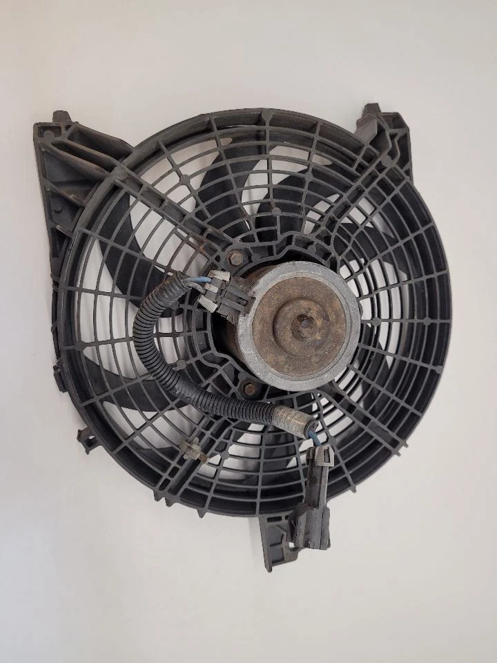 04-15 NISSAN ARMADA Radiator Fan Motor Fan Assembly Condenser 921207S000 Foto 1 de 4