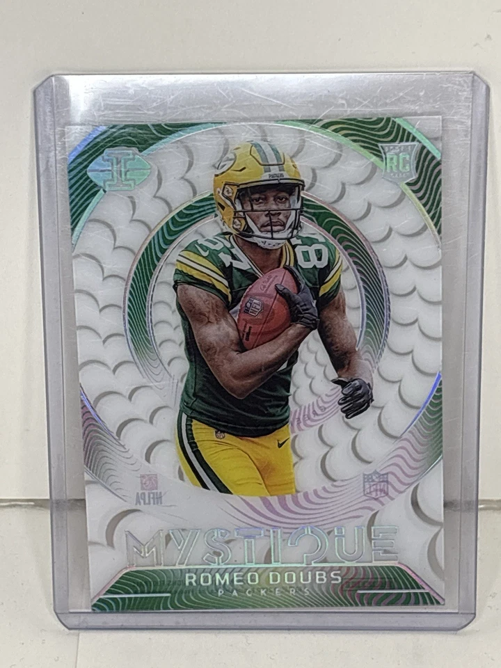 2022 Panini Illusions Mystique Romeo Doubs Emerald #M-37 Green Bay Packers (RC) - Image 1 of 2