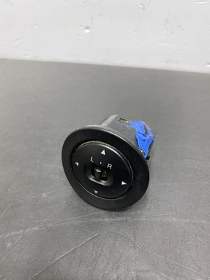 1993-1995 MAZDA RX7 FD OEM MIRROR SWITCH CONTROL USED - Image 1 of 4