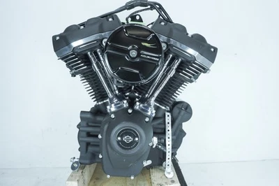 2018 Harley Softail FXBB Street Bob OEM EFI Milwaukee M8 107 Engine Motor 9K Foto 1 de 4