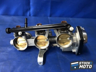 Rampe d'injection MV AGUSTA F3 675 2012 à 2017.  - Photo 1/4