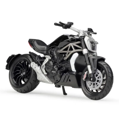 Bburago 1:18 Ducati Xdiavel S Motorcycle Bike Model New in box - Image 1 of 4