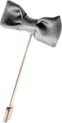 Prendedor de solapa de pajarita de diseñador Bloomingdales para tienda para hombres ‐ gris $33 Foto 1 de 2