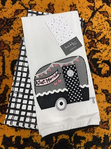 NWT Just Married TEARDROP CAMPER Tea Towel Set of 2 WEDDING GIFT Nicole Miller - Picture 1 of 5