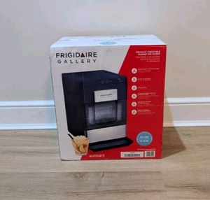 Frigidaire Gallery 33LBS Crunchy Chewable Nugget Ice Maker EFIC220-NAVY-6COM NEW - Picture 1 of 1