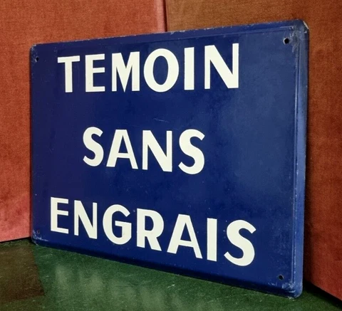 Panting metal agriculture sign Vintage French plaque Control without fertilizer Cover