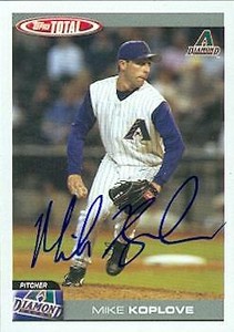 Mike Koplove autographed Baseball Card (Diamondbacks) 2004 Topps Total #674